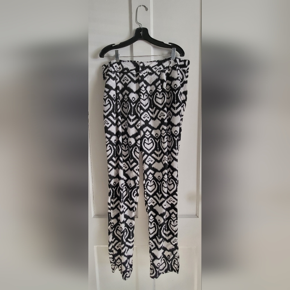 Black & White Ikat Silky Lounge Pants - Size Medium